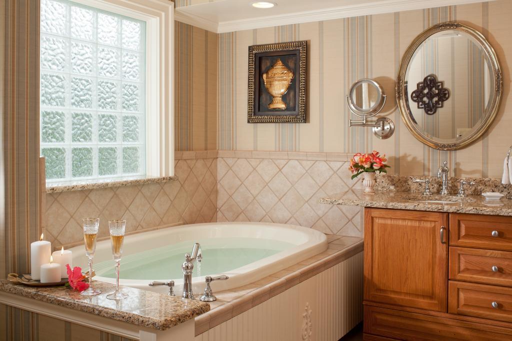 King Room Spa Bath,117773899:JPEG